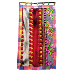 Tenda da parete ricamata con paillettes <span class=keywords><strong>etniche</strong></span> fatte a mano con patchwork sari vintage indiano all'ingrosso - Product Image 2
