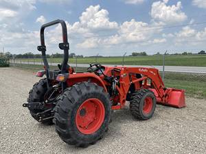 Kubota MX5400HST 4x4 d'occasion 2020 avec chargeur frontal et godet à attache rapide de type skid steer - Product Image 1