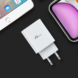 Universal MTC-02IP <b>Adapter</b> Charger ABS material Blanco 15W 3A <b>USB</b> charging cable for mobile <b>phone</b> - Product Image 4