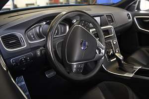 VOLVO S60 T6 POLESTAR 2017 d'occasion, conduite à gauche/droite - Product Image 2