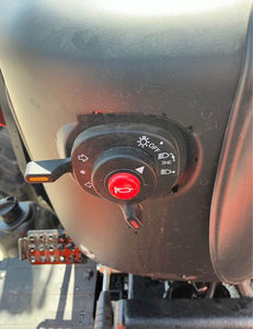 Tracteur agricole d'occasion Massey Ferguson 399 4WD à transmission par engrenages automatique avec boîte de vitesses, moteur, pompe et roulement pour l'agriculture - Product Image 4