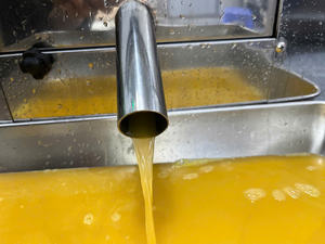 IQF น้ำอ้อยสกัดสดแช่แข็งจากพืชอ้อยที่มีภูมิคุ้มกันบำบัดด้วยบรรจุภัณฑ์ถนอมน้ำปริมาณมากฉลากสะอาด - Product Image 5