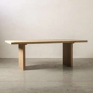 Mesa de Comedor de Madera Maciza de Lujo, Ecológica, para 6 Personas, Diseño Tradicional, Muebles Duraderos, Uso Residencial y Hotelero - Product Image 1