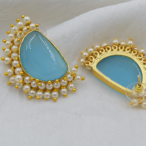 Dernière collection de boucles d'oreilles en pierre Boucles d'oreilles en plaqué or de créateur Boucles d'oreilles en plaqué or 18 carats faites à la main pour femmes en gros - Product Image 4