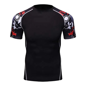 Vente en gros de rashguards d'entraînement de combat personnalisés pour hommes, qualité supérieure, manches longues, spandex/polyester, séchage rapide, impression numérique - Product Image 1