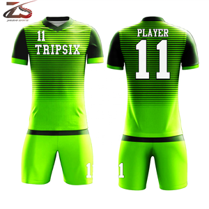 Qualité supérieure Conception personnalisée Uniforme de football Vêtements de football Vente à chaud Uniforme de football au Pakistan - Product Image 4