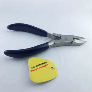 Cortaúñas Profesional de Acero Inoxidable con Mango Ergonómico, Logotipo Personalizado, Diseño de Unión Lateral, Hecho en Pakistán - Product Image 2