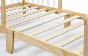 Cama doble para niños pequeños en rieles de seguridad dobles naturales y blancos Acabado de madera maciza seguro para niños Se adapta a colchones de cuna de tamaño estándar - Product Image 5