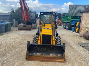 Retroexcavadora de la serie JCB 1CXT con motor Pekins, cilindro hidráulico KYB, RETROEXCAVADORA nominal de 4 toneladas - Product Image 6