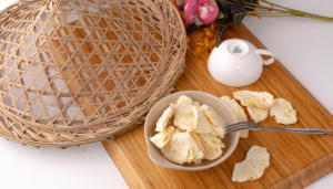 OEM 50kg MOQ amarillo claro rodajas dulces piñas liofilizadas sabor listo embalaje a granel proceso de liofilización - Product Image 2