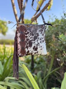 Bolso de Mano de Cuero Vacuno con Flecos, Hecho a Mano, Tallado, Estilo Bohemio Gitano Vintage, Bolsos de Hombro Elegantes, Gran Venta - Product Image 2