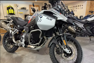 Motocyclettes sportives B-M-W F 850 GS - Product Image 3