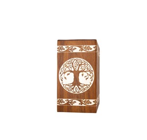 Suministros funerarios de madera de estilo clásico Urnas de madera al por mayor Urnas de cremación Diseño hecho a mano de última calidad Urna para adultos - Product Image 3