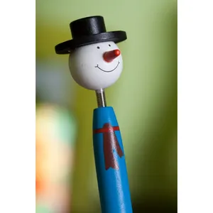 Penna Promozionale Personalizzata a Forma di Pupazzo di Neve in Legno GTE - Product Image 5