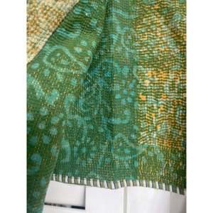 Verdant Kantha <b>Capped</b> <b>Sleeve</b> <b>Top</b> Eco-Friendly Patch Design Hand Drawn Print Versatile Outerwear - Product Image 3