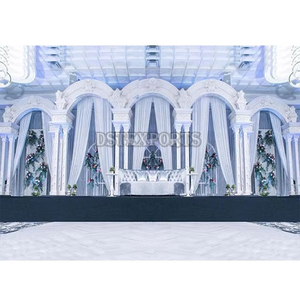 Configuración de escenario blanco con tema de Rajwada de estilo moderno para bodas hindúes, gran boda india, decoración FRP - Product Image 5