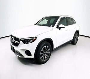 Oferta de la mejor calidad: Mercedes-Benz GLC 300 RWD 2024 usado - Product Image 1