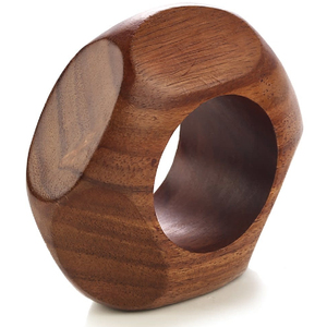 Nouvellement PremiumArrival fait à la main en bois personnalisé en forme et conçu ronds de serviette en bois pour le dessus de table à la maison au prix le moins cher - Product Image 6