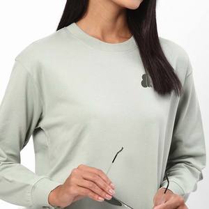 Sudadera de cuello redondo personalizada para mujer, nueva colección, ropa de invierno sólida, uso diario, de algodón liso Material de seda, bordado frontal - Product Image 4