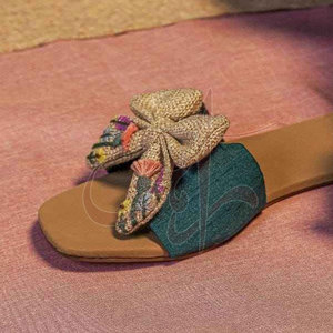 Custom Made Bulk Women <b>Slide</b> -Anti-Slippery Printed Design Eco-Friendly Materials Custom Color & Logo High Quality - Product Image 5