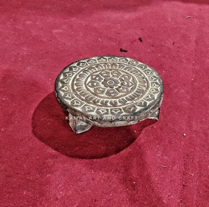 Jarrón de cerámica de lujo hecho a mano, intrincado tallado en madera, acabado blanco Vintage para el hogar, Hotel, antigüedades, decoración de jardín y regalos - Product Image 1