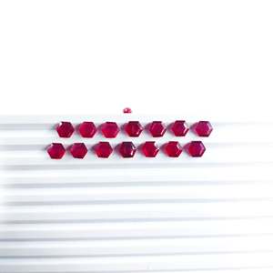 Rubis naturel de Bangkok, calibré, en forme de hexagone, pierre précieuse, taille brillante, taille coussin, taille ovale, tailles 3mm-9mm, traité thermiquement, couleur rouge clair - Product Image 5