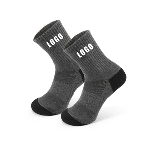 ถุงเท้าข้อสั้นผู้ชายสำหรับฤดูใบไม้ร่วง ผ้าฝ้ายผสมสแปนเด็กซ์ ระบายอากาศได้ดี ซับเหงื่อ รับสกรีนโลโก้ สำหรับกีฬากลางแจ้งและออกกำลังกาย - Product Image 6