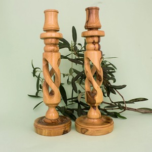 Bougeoir en bois à six colonnes, idéal pour la décoration intérieure, centre de table et éclairage festif, fabriqué à la main en Inde - Product Image 4