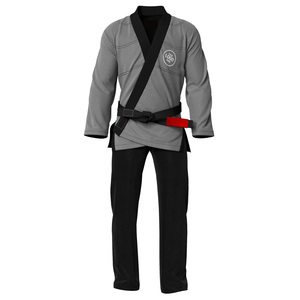 Kimono de BJJ Gris Personalizable con Pantalones Negros y Cinturón, Nombre Personalizado Delantero/Trasero, 100% Algodón para Adultos, Ropa de Artes Marciales Unisex - Product Image 1