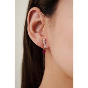 Boucles d'oreilles pendantes en or plaqué 14 carats avec perle et zircon en forme de goutte d'eau pour cadeau de mariage ou de fête - Product Image 2