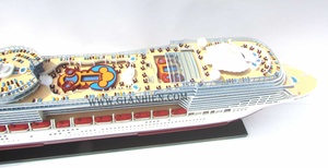 Gia nhien Của Nhà Sản Xuất Tùy Chỉnh Thiết Kế Chất Lượng Cao Gỗ Tàu Mô Hình Fantasia <span class=keywords><strong>Msc</strong></span> Bằng Gỗ Mô Hình Thuyền Thấp Trang Trí Nhà Quà Tặng - Product Image 3