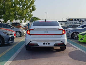 <span class=keywords><strong>Voiture</strong></span> d'occasion toutes options <span class=keywords><strong>HYUNDAI</strong></span> SONATA SE 2.4L V4 ESSENCE A/T BLANCHE 2021 – Prête à être expédiée dans le monde entier - Product Image 5