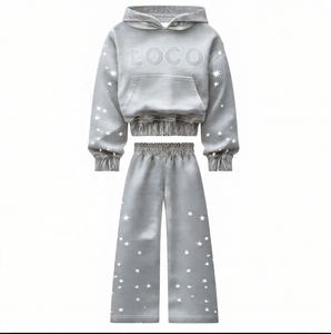 Fabricants de vêtements OEM survêtements avec strass sur mesure pour hommes ensembles de sweats à capuche pantalon de jogging 2 pièces vêtements survêtements avec logo personnalisé - Product Image 2