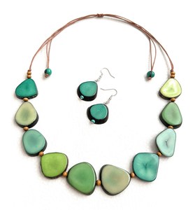 Collier de perles en résine le plus vendu pour les femmes à la mode Wedding Party Wear Meilleure vente d'Inde - Product Image 5