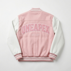 เสื้อแจ็คเก็ตผู้ชายสีชมพูผสมขนสัตว์ แขนหนังสีขาว ปักลายตามสั่ง ซิปแบบรูดขึ้น ผ้าถักแบบริบ สไตล์ลำลอง สตรีทแวร์ เสื้อคลุมขายส่ง รับผลิตแบบ OEM - Product Image 2