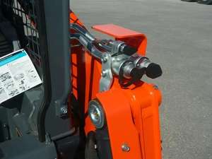 Haute efficacité de travail Kobuta SVL75-3 chargeuse sur pneus chargeuse-pelleteuse garantie 1 an dérapage moteur moteur roulement pompe boîte de vitesses PLC - Product Image 4