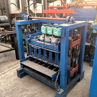 Double matériau de construction Moule en argile interlock Gram Price Commercial Multiple Hollow Block Maromba Brick Making