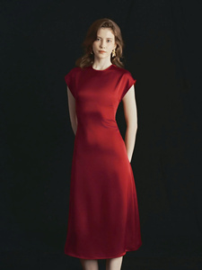 Dreamy Collection Summer Ladies' Midi Length Vestido de seda Servicios ODM baratos de Vietnam con cintura natural Rose Back Logo - Product Image 2