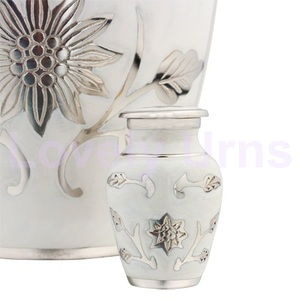 Urnes de souvenir en laiton de perle blanche classique pour la boîte de velours libre de cendres - Product Image 3