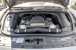 Vehículo Usado a Precio Accesible - Volante a la Izquierda |   Volante a la derecha |   PORSCHE CAYENNE S 2010 - Product Image 6