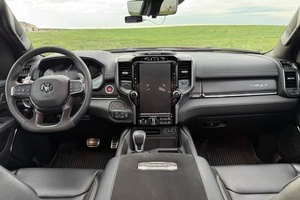 RAM 1500 TRX FINAL EDITION 2024, EXTRÊMEMENT PROPRE, 702 CHEVAUX, MOTEUR V8 SURALIMENTÉ, 4X4, PRÊT À LIVRER - Product Image 3