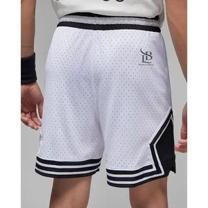 กางเกงขาสั้นบาสเก็ตบอลแบบปักชื่อทีมออกแบบได้ตามต้องการ - Product Image 5