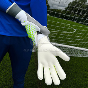 Gants de gardien de but d'entraînement durables avec bracelet réglable et paume à forte adhérence Gants de gardien de but haute performance - Product Image 4