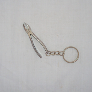 Dentiste LED Porte-clés En Acier Inoxydable Instruments Dentaires Charme Hygiène Outils Léger Cadeau pour Assistante Dentaire Professionnels - Product Image 3