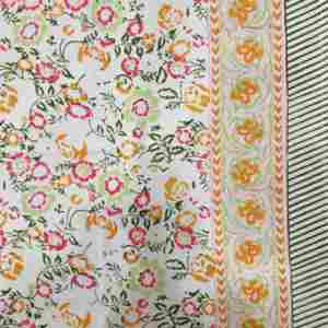 Sanvi K Handicrafts - Nappe de table en coton 100% imprimée à la main avec un motif floral Amer floral séduisant, personnalisable - Product Image 2