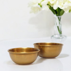 Bol de service élégant en laiton, plat en métal durable et sûr pour les aliments, finition de qualité supérieure pour les collations, les fruits, la table à manger et la décoration élégante de la maison - Product Image 5