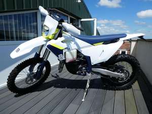 Motos de carreras TE 250 de 2 tiempos de calidad (Motocicleta) - Product Image 4