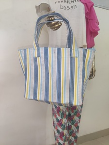 Étuis pochettes cosmétiques fantaisie Sacs en polypropylène en plastique recyclé stylisés à la mode pour le maquillage fabriqués à Mumbai en Inde-Exportateur - Product Image 2