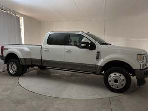 FORD F-450 SUPER DUTY KING RANCH CREW CAB LB DRW 4WD 2020 d'occasion (conduite à gauche/droite) - Product Image 6