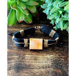 Bracelet manchette ajustable en cuir, argent sterling et coquille d'ormeau de Navajo vintage - Product Image 1